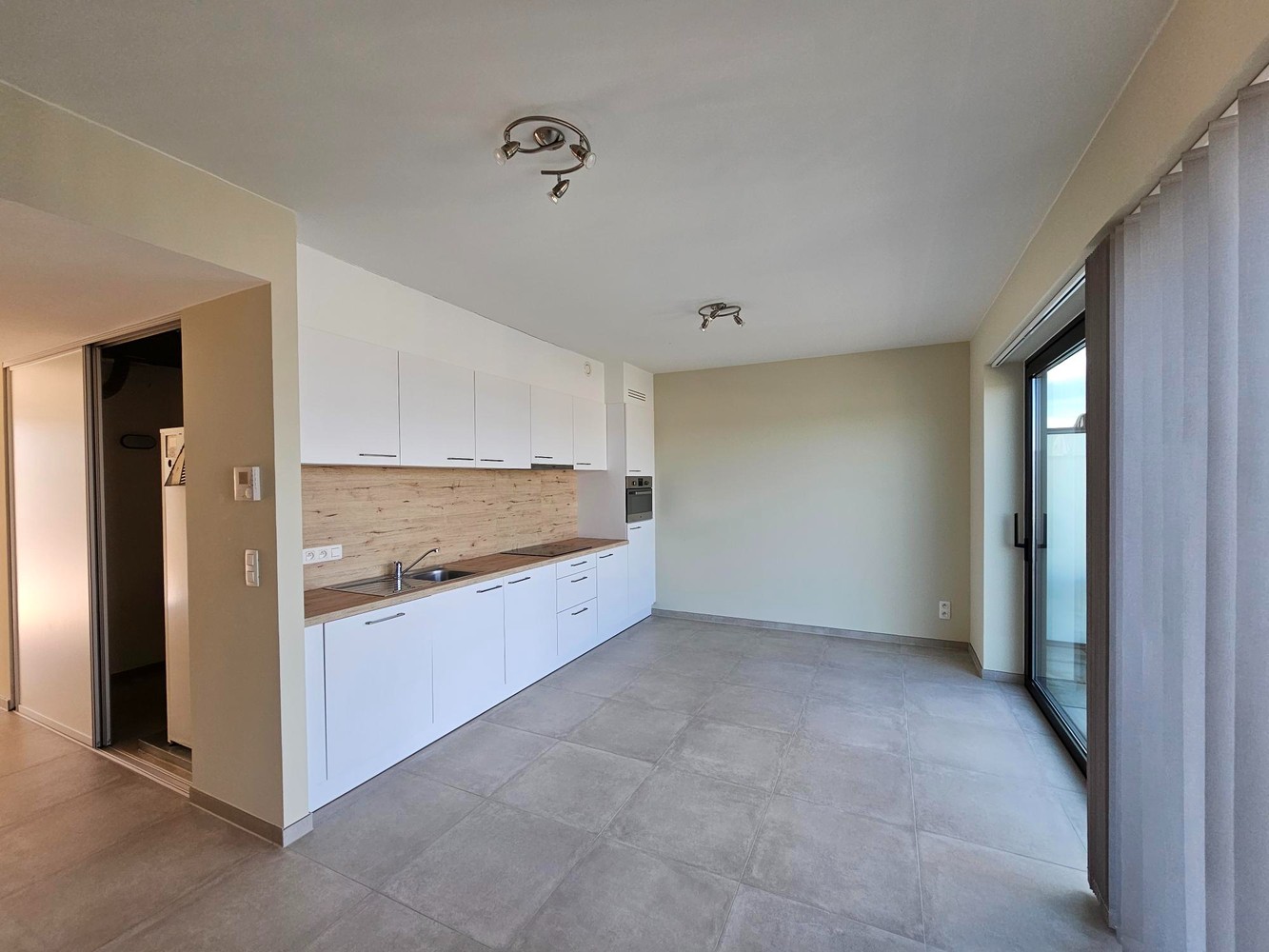 Appartement te huur in Maasmechelen met 1 slaapkamer - foto 2