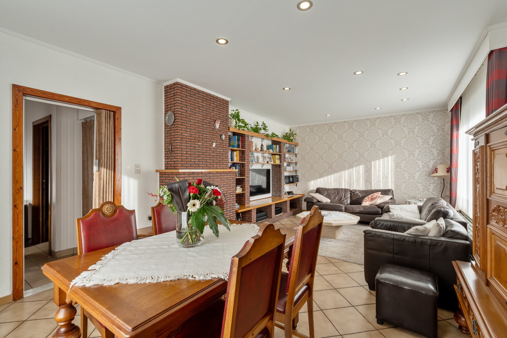 Te renoveren woning met enorm potentieel in de rustige Leliestraat – Houthalen-Oost - foto 3