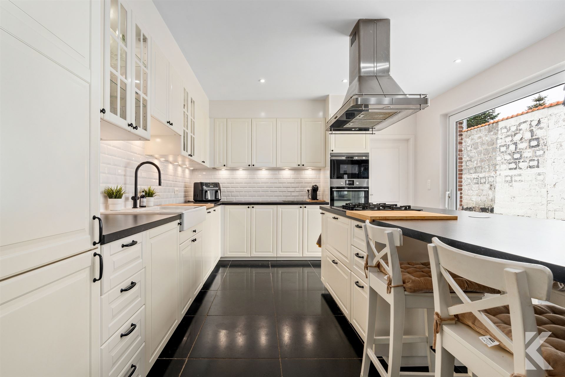 Volledig gerenoveerde woning met tuin, garage, EPC-B - foto 4