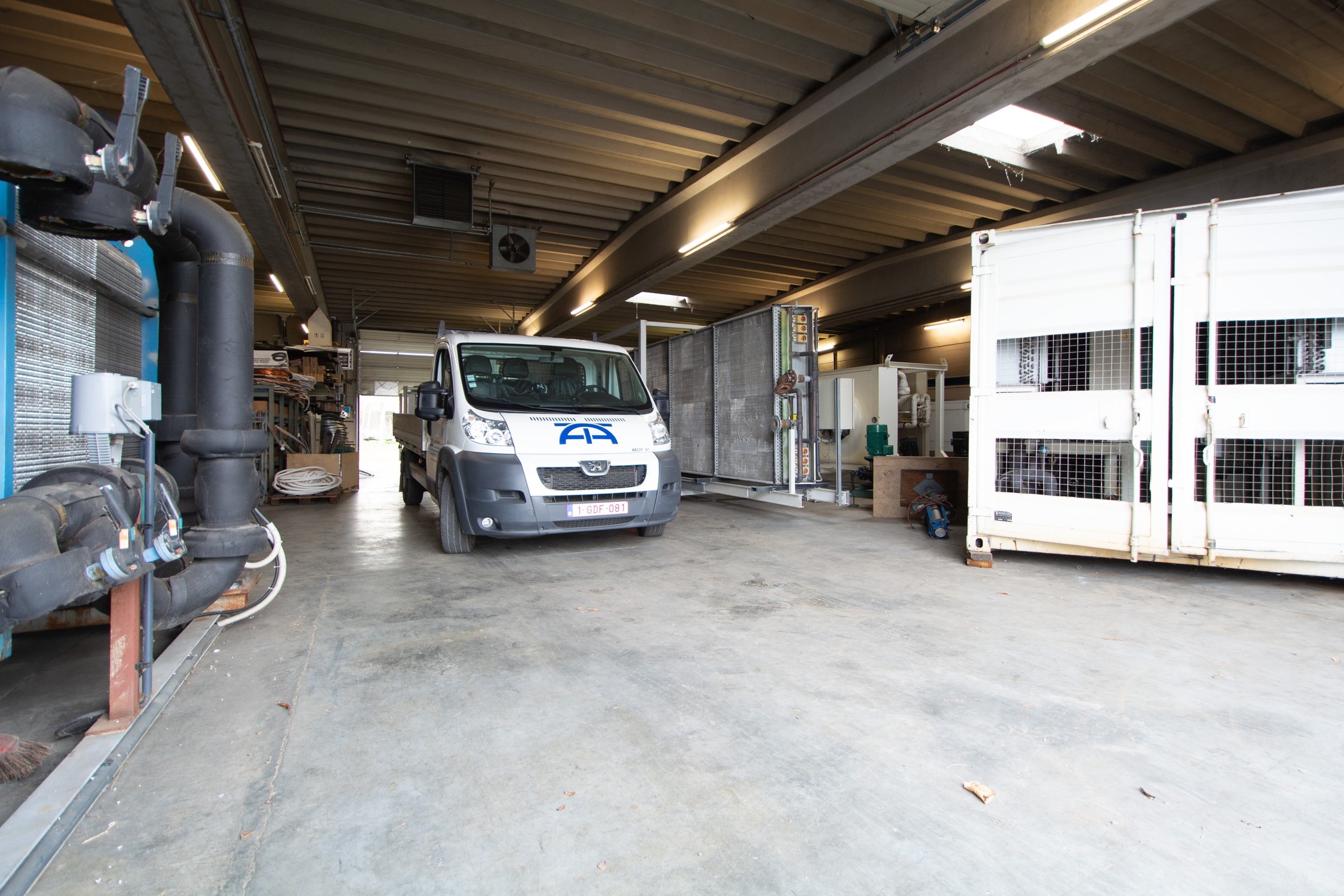 Magazijn van 720m²  op terrein van 5000m² te koop - foto 2