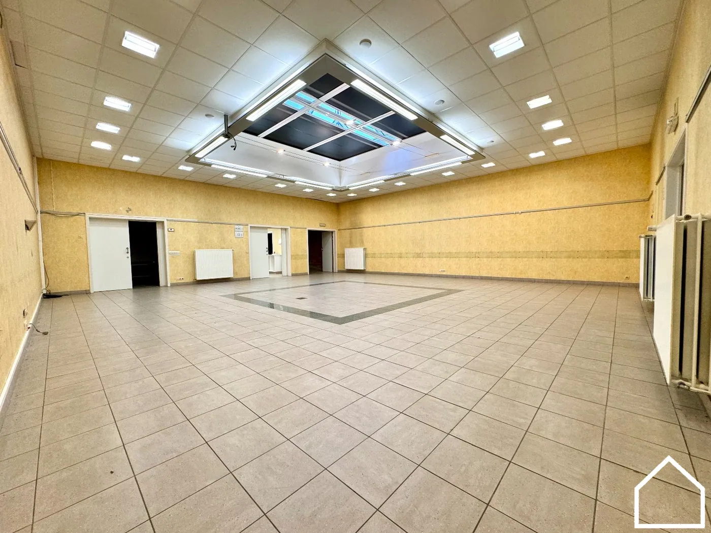 WONING MET 5 SLAAPKAMERS IN HET CENTRUM VAN IEPER - foto 3