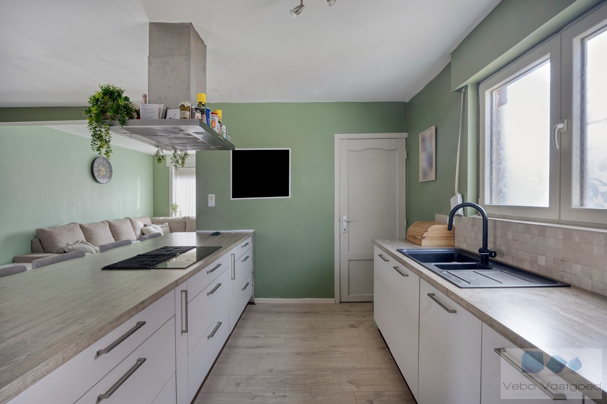 Gezinswoning met tal van mogelijkheden op toplocatie! - foto 5