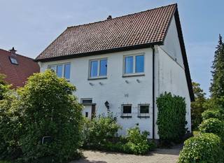 Ruime vrijstaande eengezinswoning met grote tuin en zicht op het Albertkanaal.Dit te renoveren vrijstaand huis met een woonoppervlakte van 172m²...