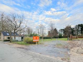 Voor meer info of een bezoek bel 0475757251 of mail philip@ocvastgoed.be Bouwgrond op gunstige ligging van 941m2.Deze bouwgrond is gelegen op een...