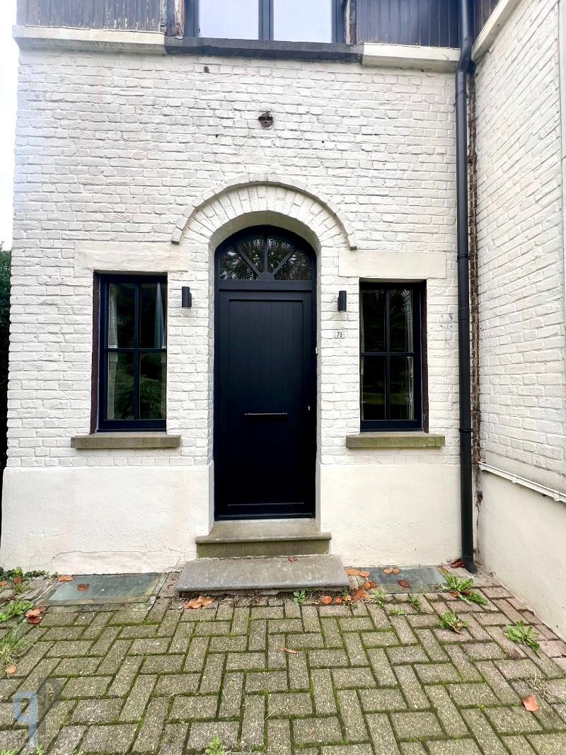 Gedeeltelijk gerenoveerde open bebouwing op 2068 m² - photo 2