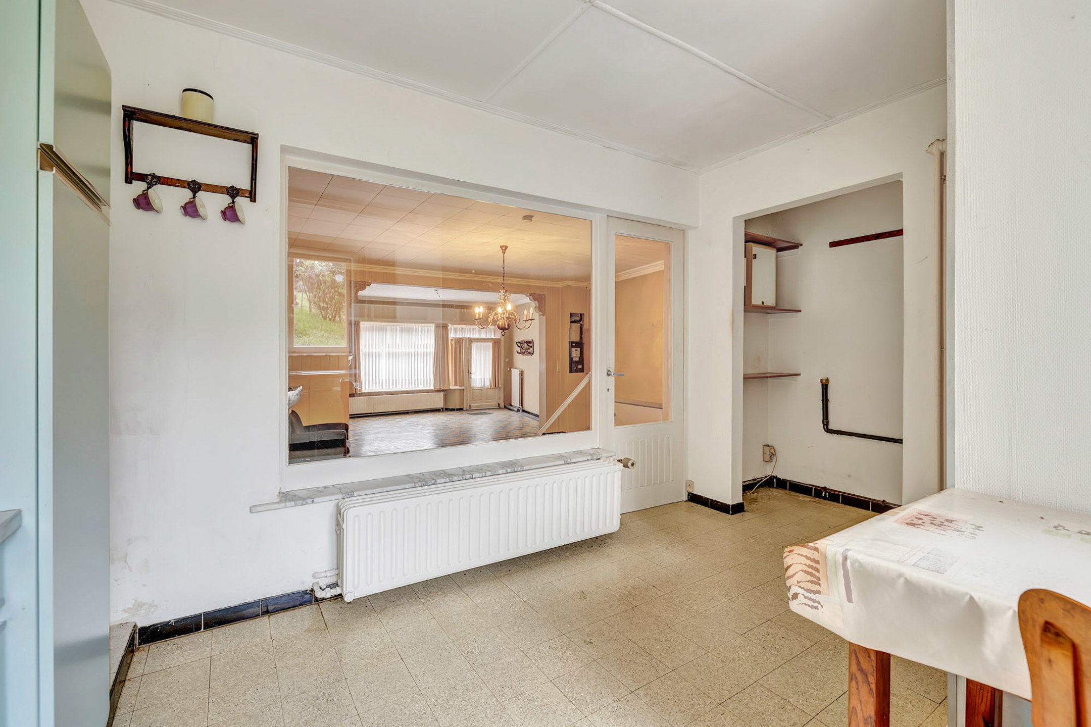 Ruime te renoveren woning op 12a 80ca gelegen in het centrum van Gooik - foto 5