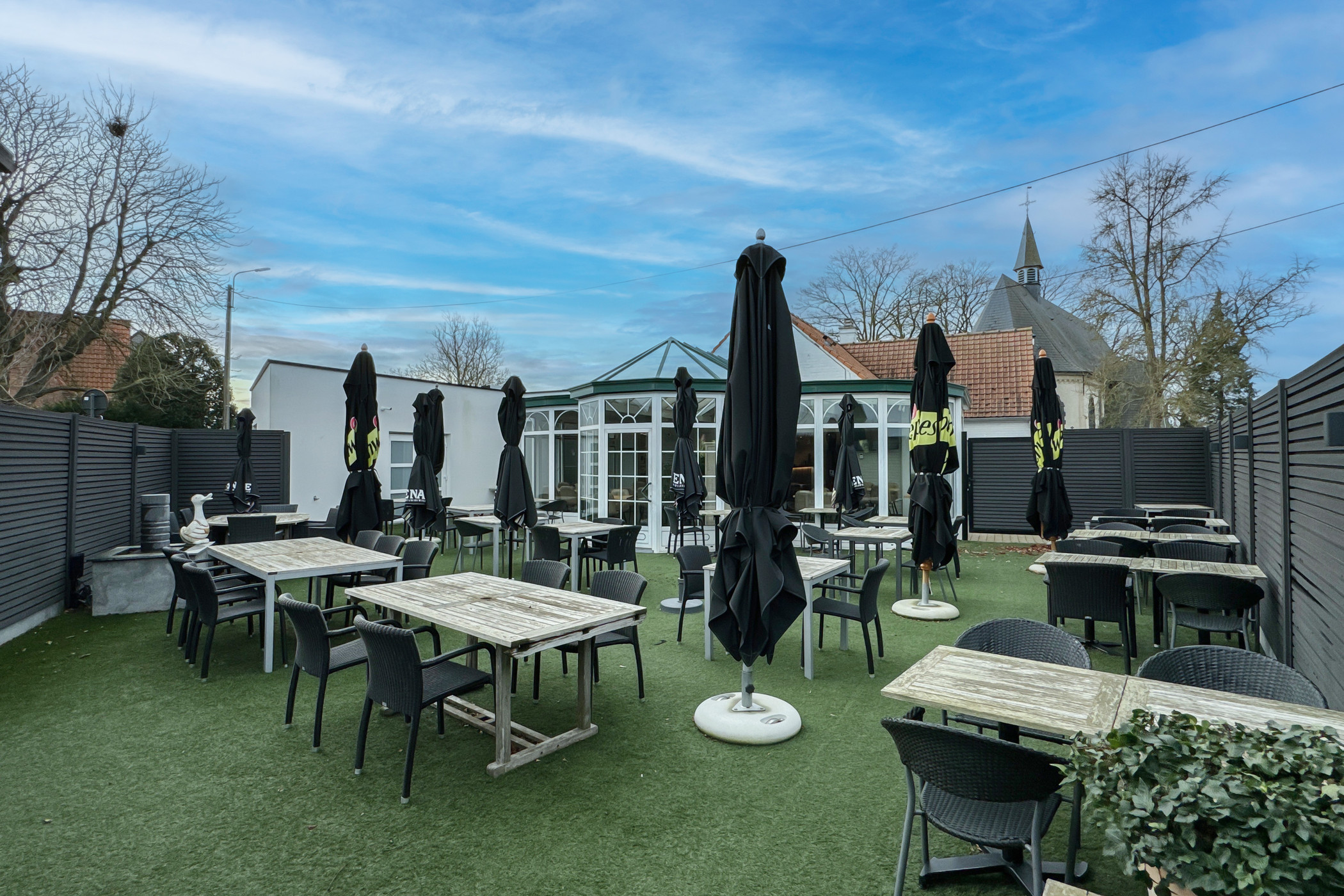 Energiezuinige horecazaak (EPC A) met terras en woonruimte op commerciële toplocatie - photo 5