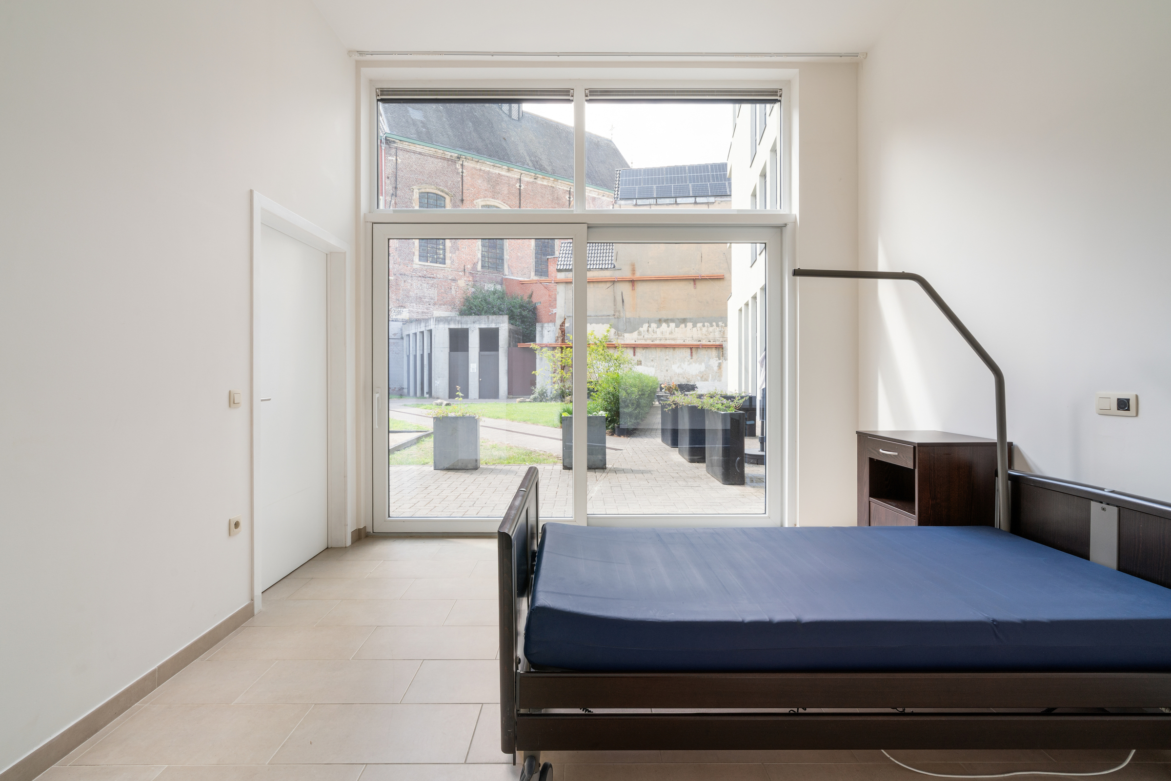 Gelijkvloerse serviceflat met privaat terras - foto 5