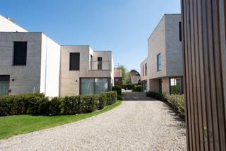 In het groene hart van s Gravenwezel bevindt zich het exclusieve nieuwbouwproject s-Gravensicht, waar modern wooncomfort en rust...