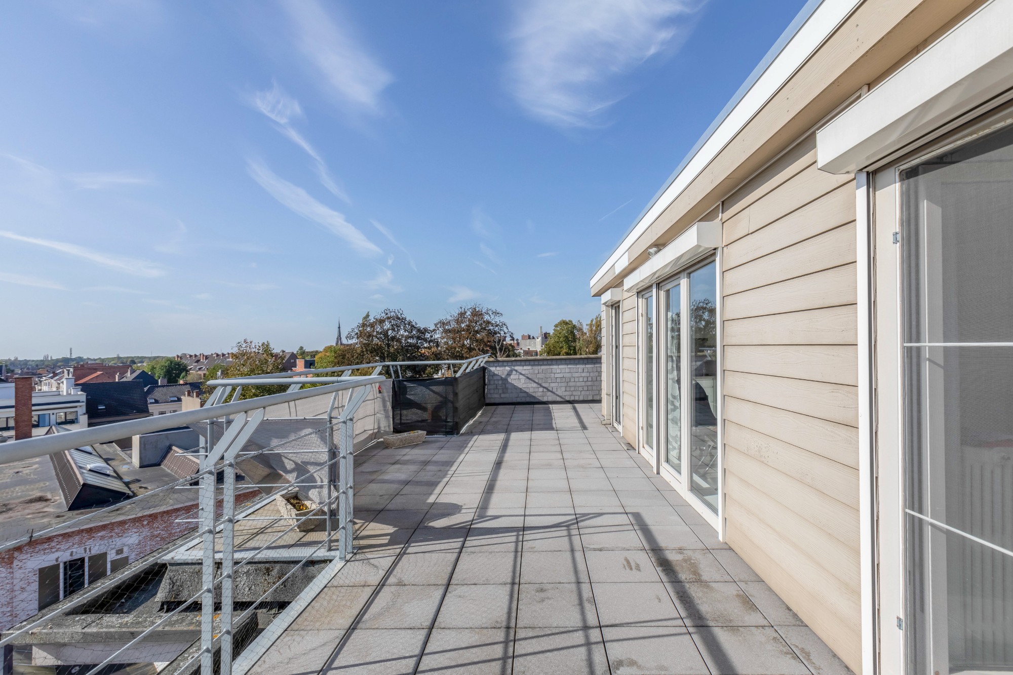 Fijn éénslaapkamer appartement met groot zonneterras. - foto 1