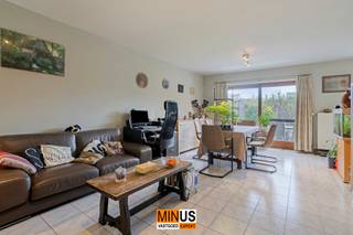 In de verkeersluwe Brugstraat 30 in Stene-Oostende bevindt zich deze instapklare, energiezuinige gezinswoning met zonnige tuin. Via de inkomhal...