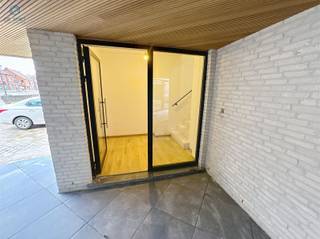 Stijlvol nieuwbouwappartement op de 1ste verdieping met 2 terrassen & 2 slaapkamers centrum ZandbergenIn het hart van Zandbergen, in een recente en...