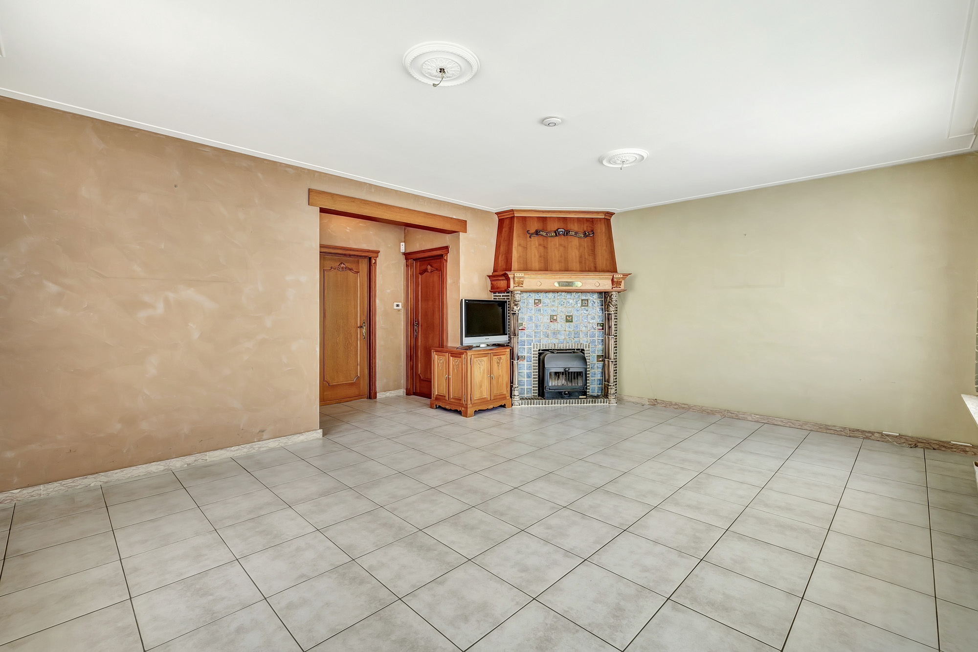 Goed onderhouden woning met garage en tuin - foto 4