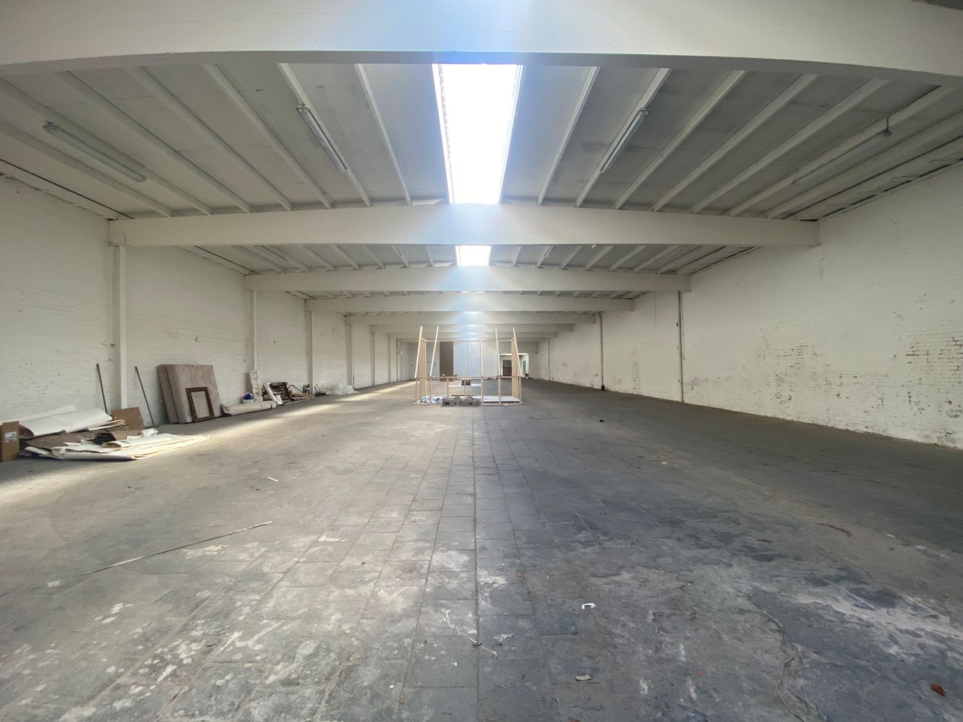 UNIEK AANBOD: 1.200 m² loods - terrein 1.390 m² : vlakbij Bevrijdingslaan - BRUGGE - photo 3