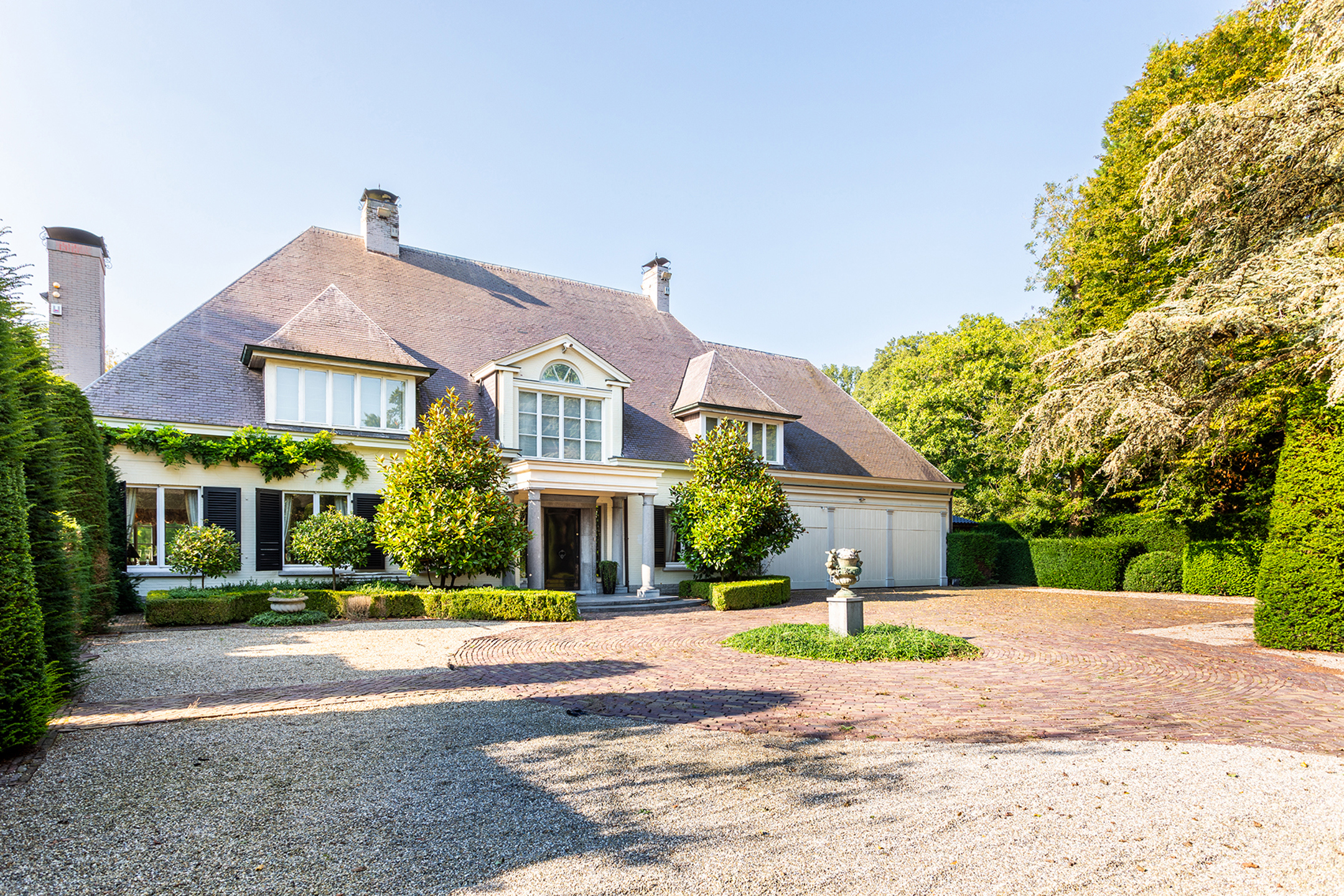 House for sale in Brasschaat with 5 bedrooms - photo 5