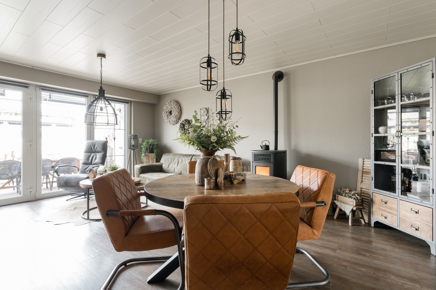 Zeer ruim appartement/stadswoning pal in het centrum van Pelt - foto 5