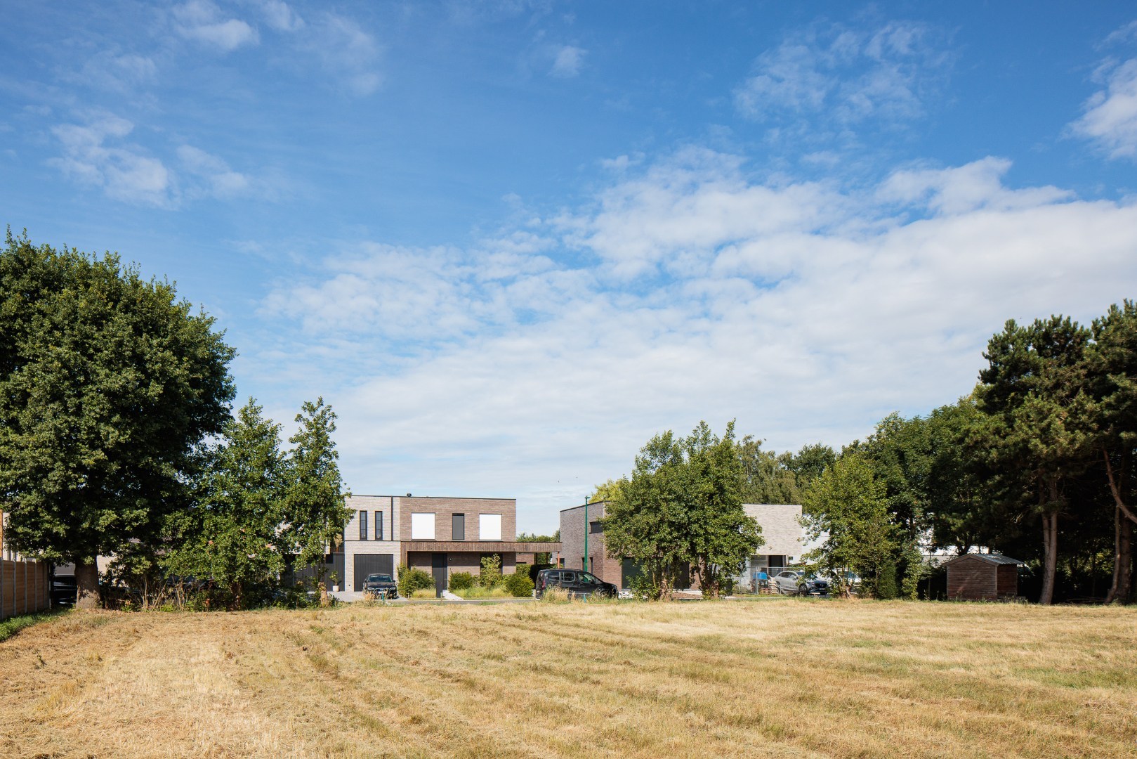 Ruim perceel van 1.121m2 voor open bebouwing - foto 4