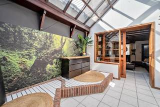 In de gezellige Spellewerkstraat in Mariakerke, op een boogscheut van de Bourgoyen-Ossemeersen en op slechts 100 meter van de vaart, vindt u...