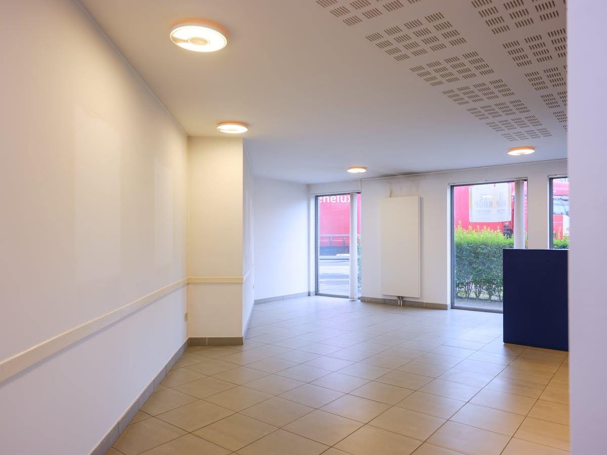 Kantoor van ca. 117m² te koop in centrum Tielt - foto 5