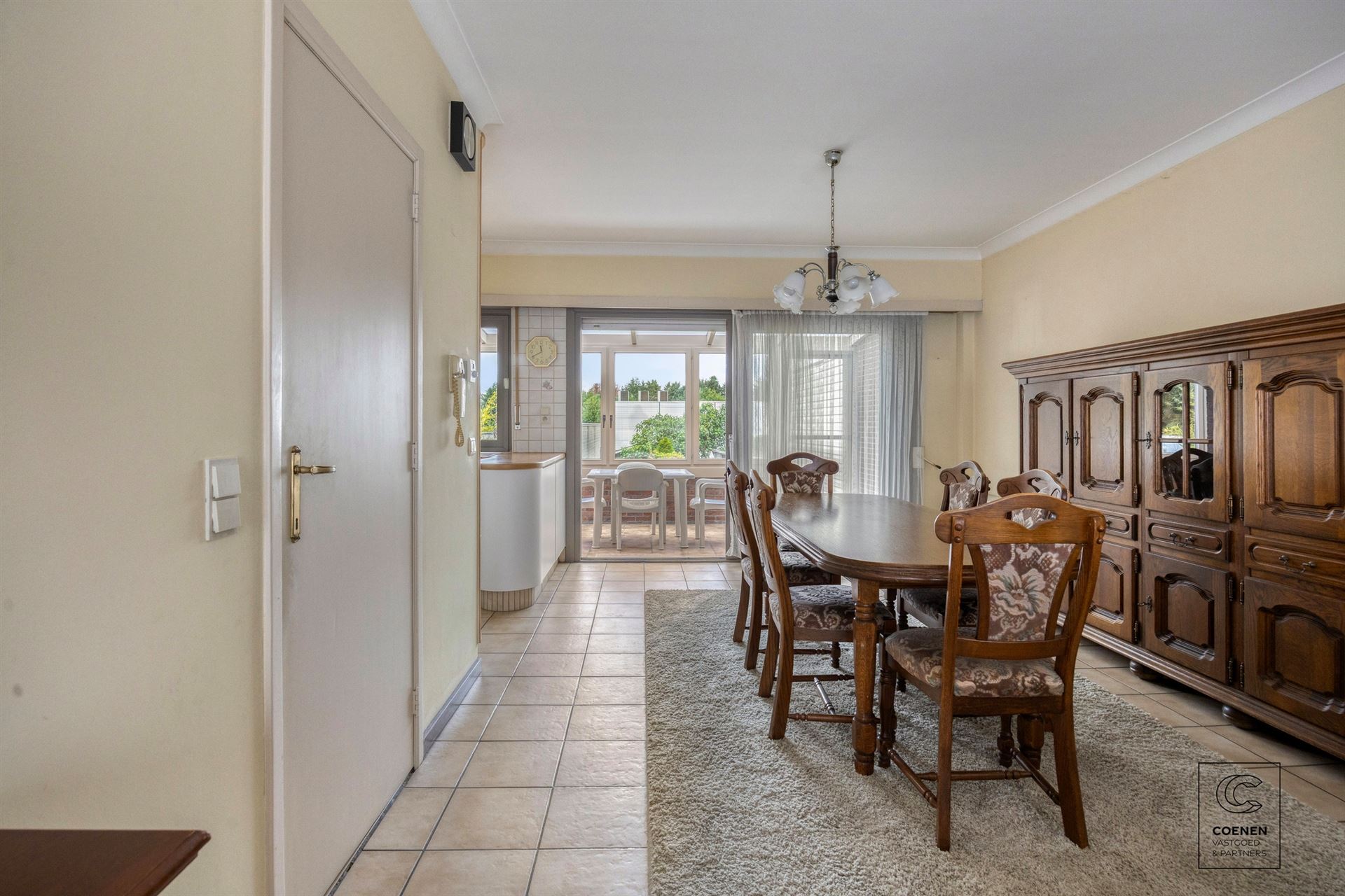 HOB bel-étage van 193m² met drie slpk's en ruime tuin! - foto 4