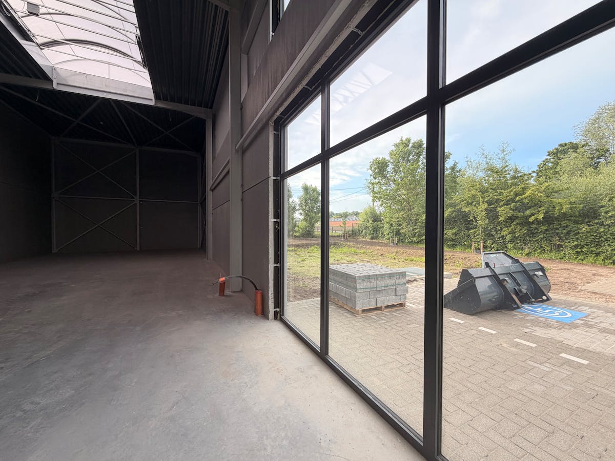 New SME unit (151 m²) for rent — Business Park De Rick - photo 2