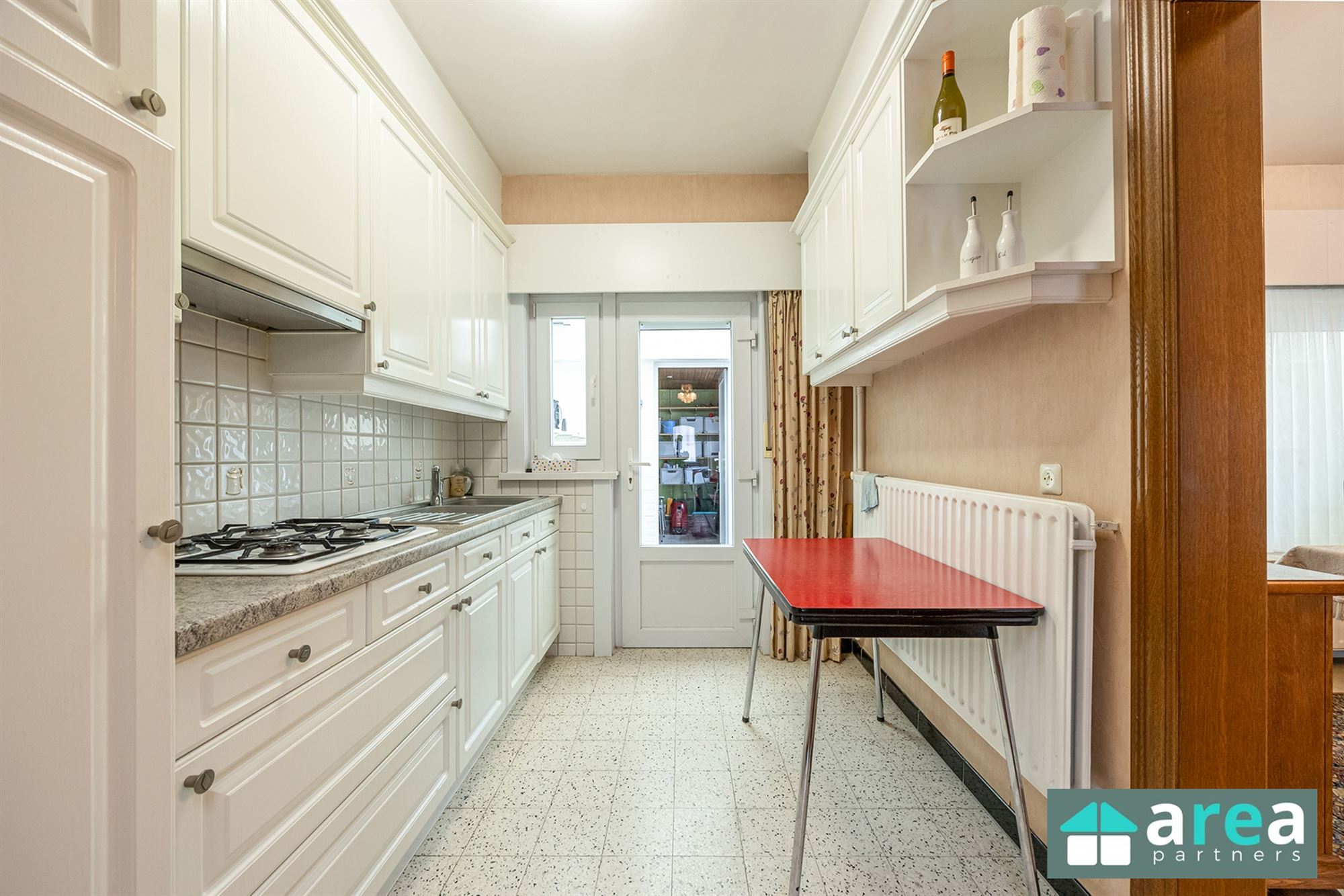 Charmante woning met grote tuin! - foto 4