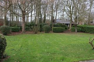 Deze instapklare woning is ideaal gelegen voor wie op zoek is naar ruimte en bereikbaarheid. Vlak naast de N16 en op korte afstand van de A12...