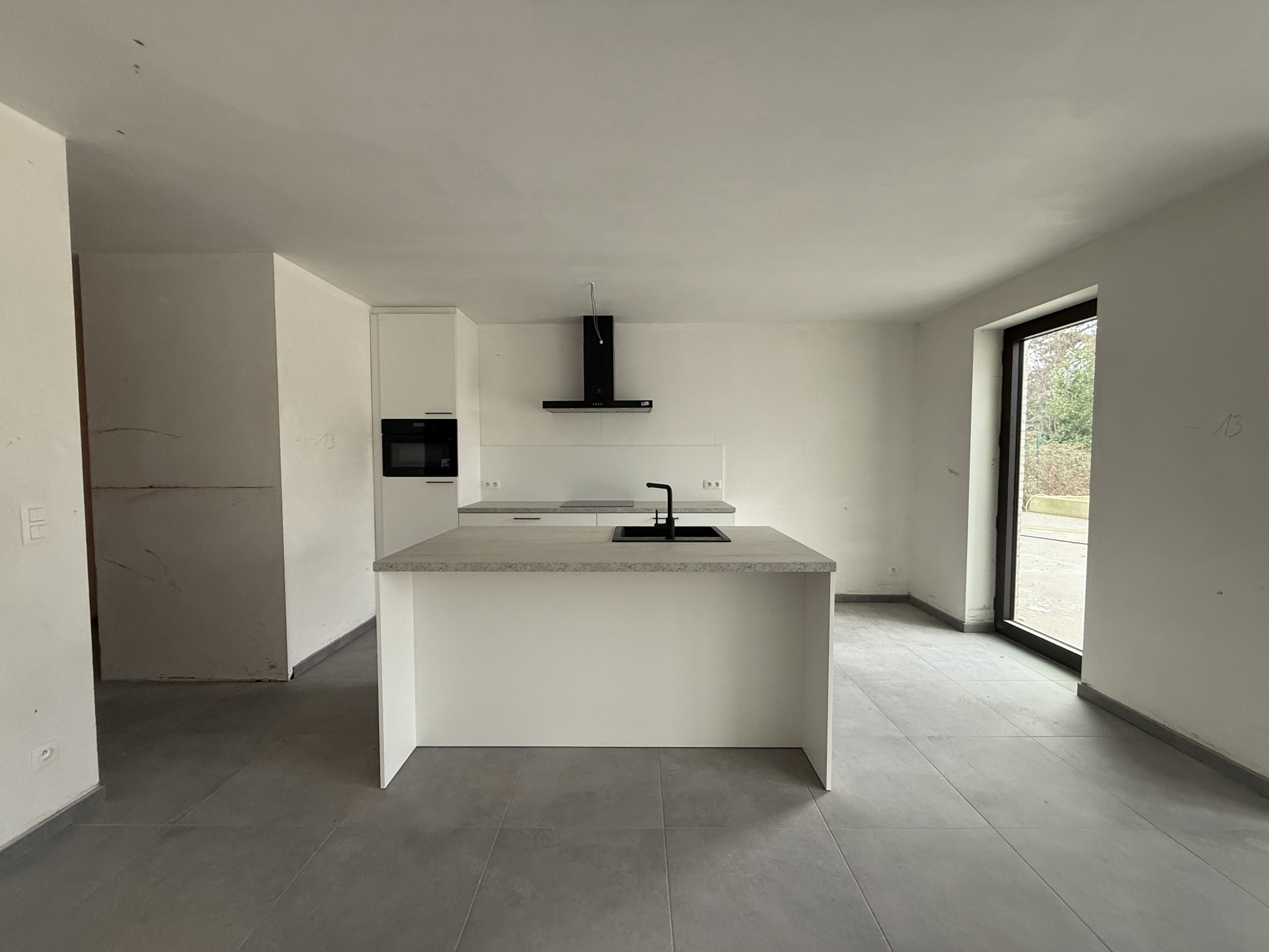 Nieuwbouw gelijkvloers appartement met tuin en terras - foto 2