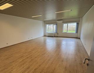 Various offices or combination warehouse with office for rent in the Bruges business center at a very accessible location between the N31 and the...