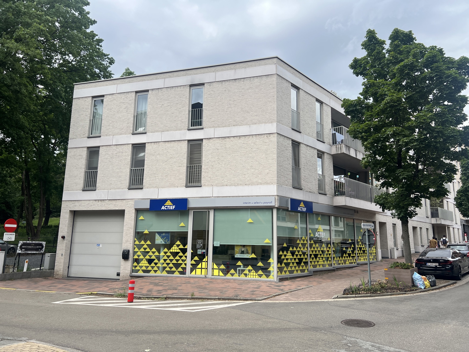 Ruim appartement met uniek groen uitzicht in hartje Genk - foto 2