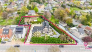 Ervaar bij ImmoFusion 7/7 “open huis” : klik op onze 3D-TOUR. Ervaar vastgoed alsof je er zelf doorloopt!Deze ruime villa ligt op een goede locatie,...