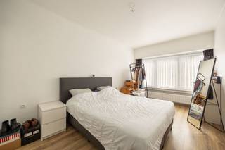 INSTAPKLAAR APPARTEMENT MET TERRAS EN LAGE KOSTEN IN BOOM Bent u op zoek naar een lichtrijk en praktisch ingedeeld appartement met zeer lage...