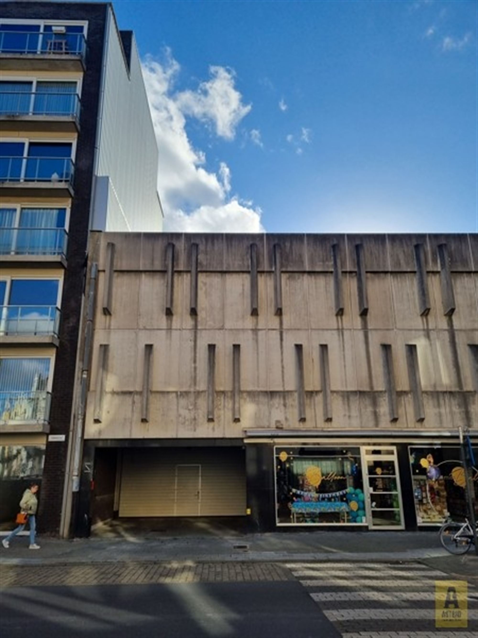 Autostaanplaats te huur centrum Oostende! - foto 3