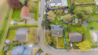 Ruime vrijstaande woning gelegen in de prachtige Jekervallei en net over de grens met Kanne, in Bassenge.Welkom in deze ruime vrijstaande woning,...