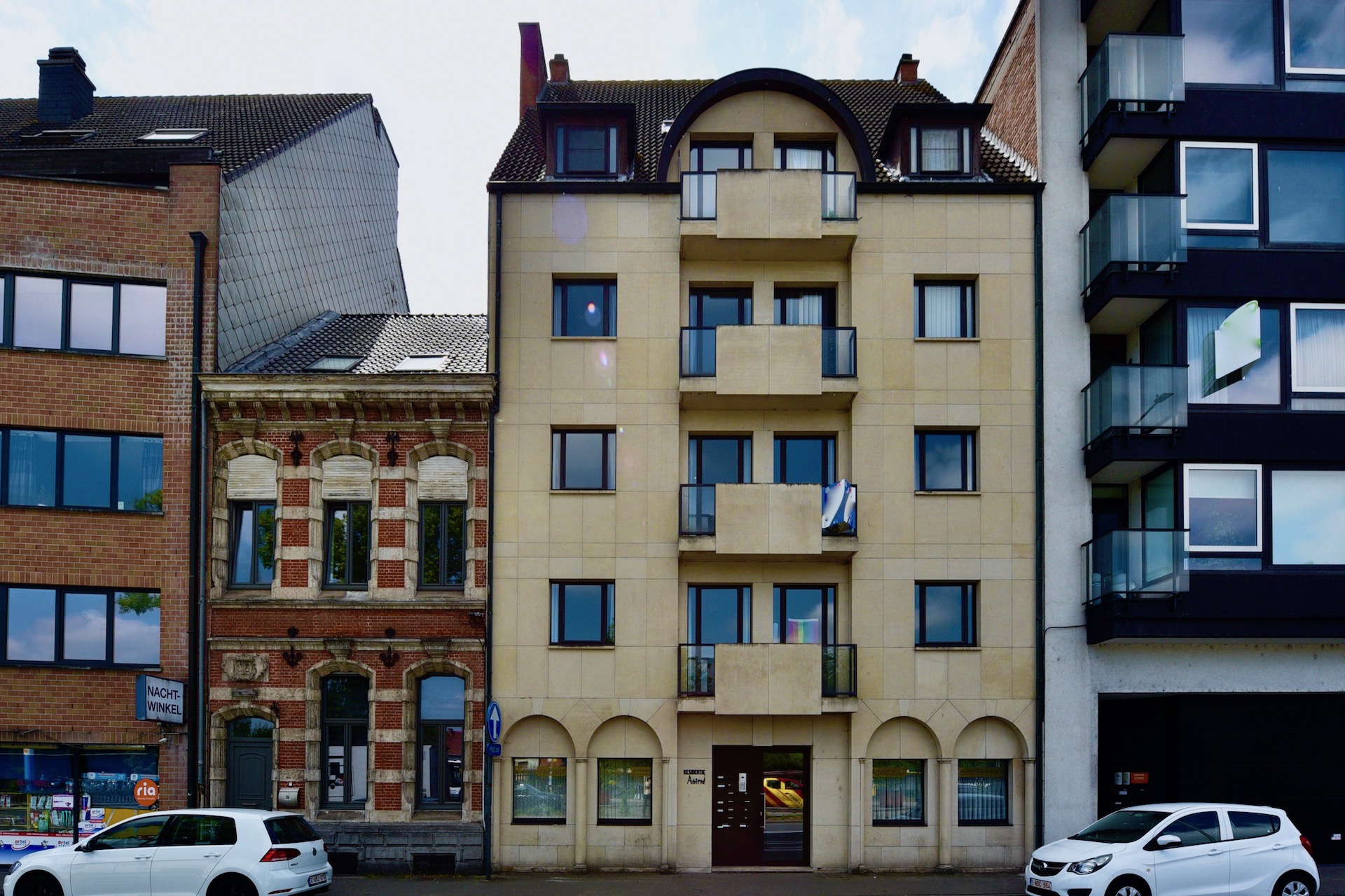 Appartement met ruim terras op centrale topligging voor 145.000 EUR - foto 1