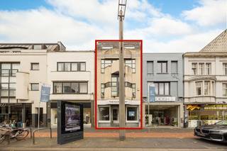 Het betreft de verkoop van goed gelegen handelshuis in het centrum van Mortsel. Dit handelshuis, met een architecturale gevel, biedt een...