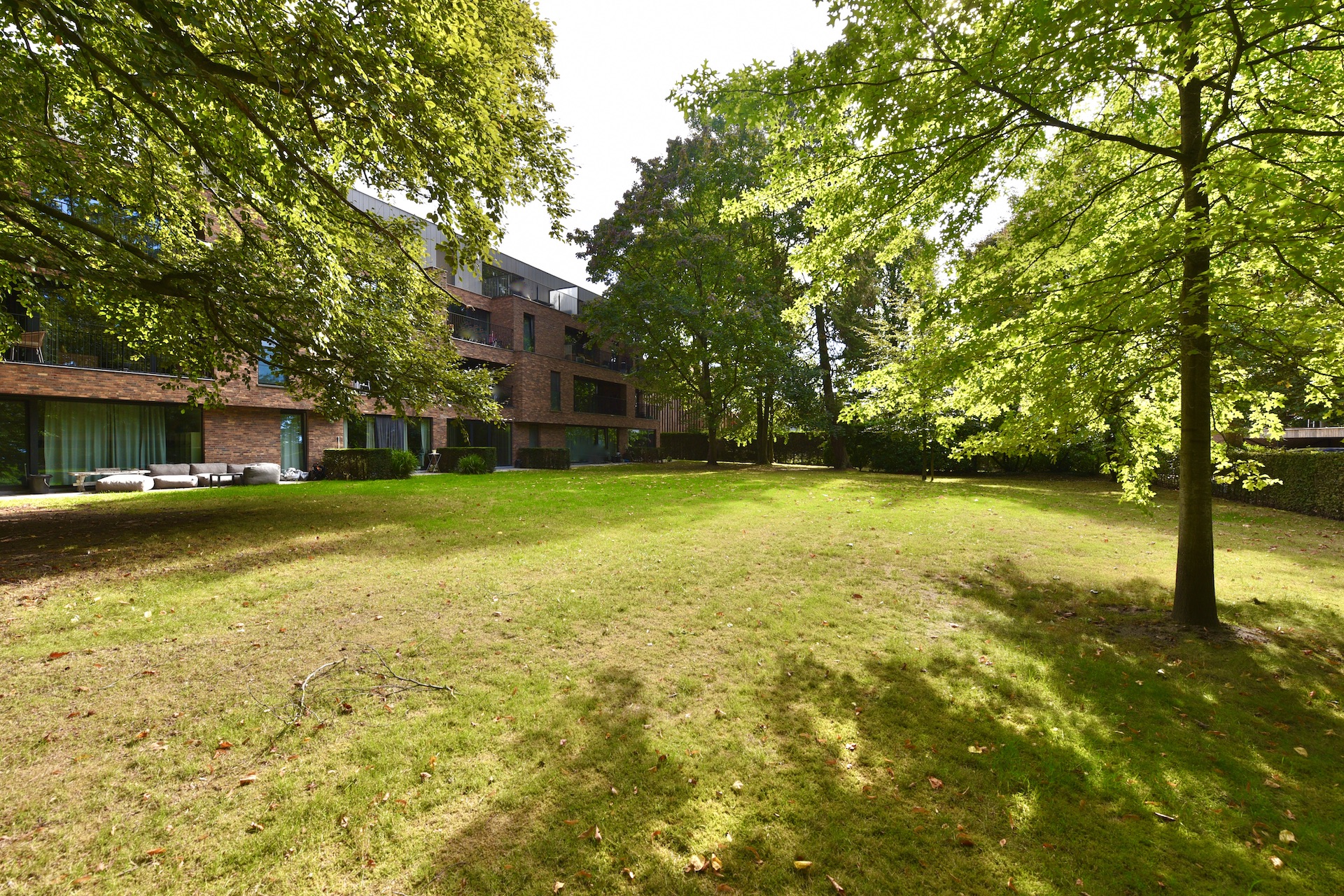 Lichtrijk driegevelapp met 2 slpk, terras en autostpl voor 319000 EUR - foto 4