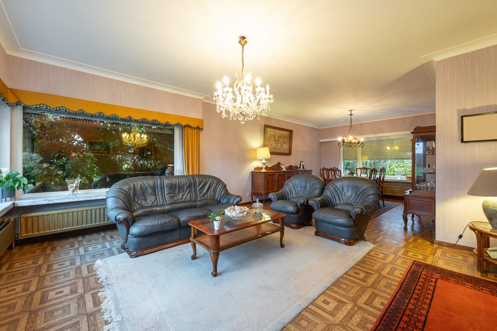 Unieke eigendom op 13.183 m² met te renoveren woning en vergunde stallingen - foto 5