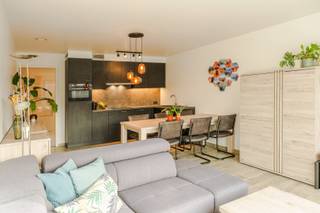 Welkom in Kieldrecht – Oud Arenberg 26!In het centrum van het charmante 9130 Kieldrecht bieden wij dit gelijkvloers appartement aan met een...