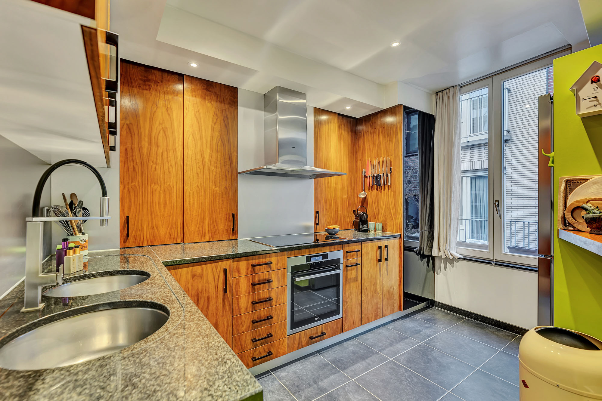 Luxueus appartement met handel gelijkvloers centrum Aalst - foto 5