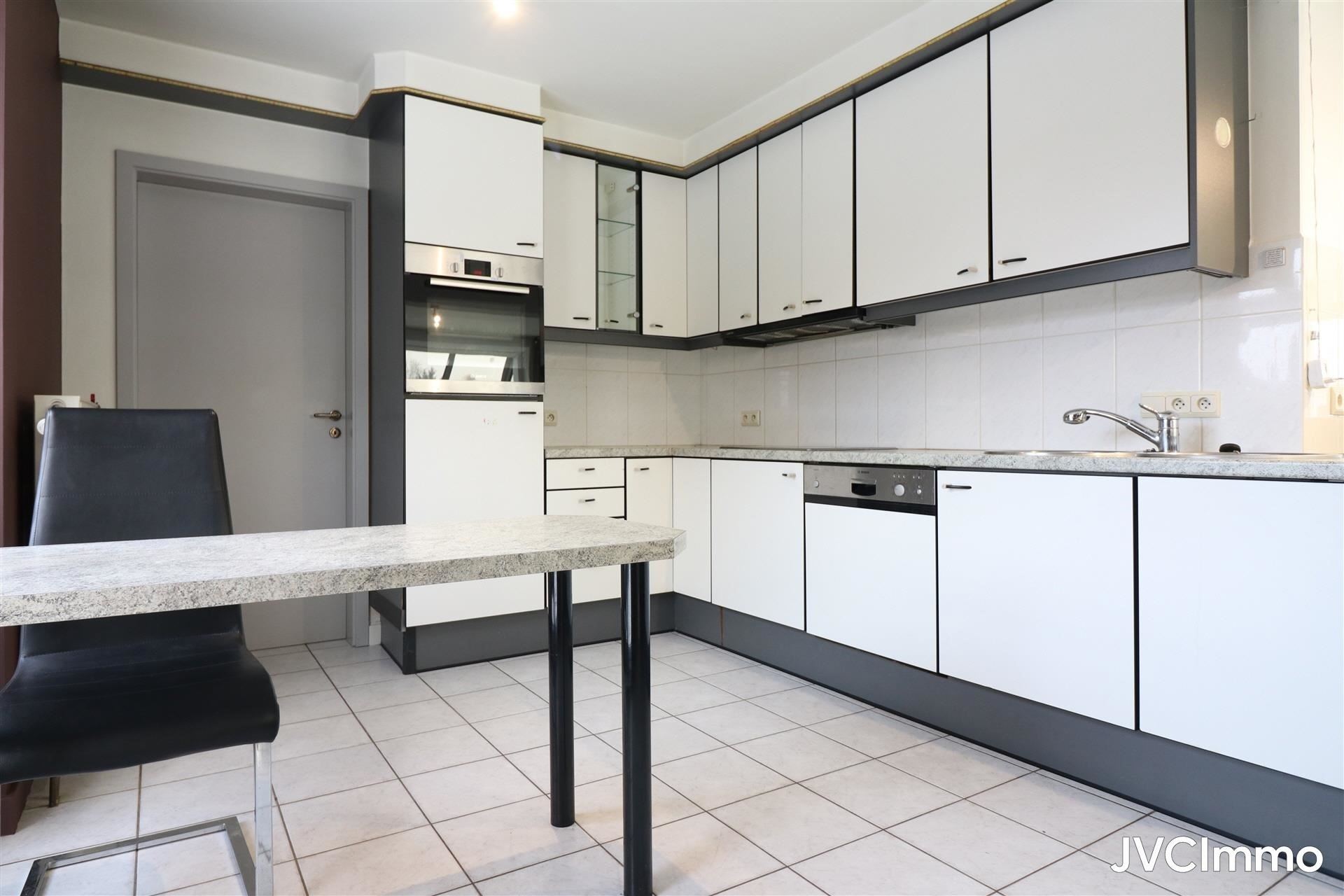 Villa 4F 3 chambres avec beau jardin et garage - photo 5