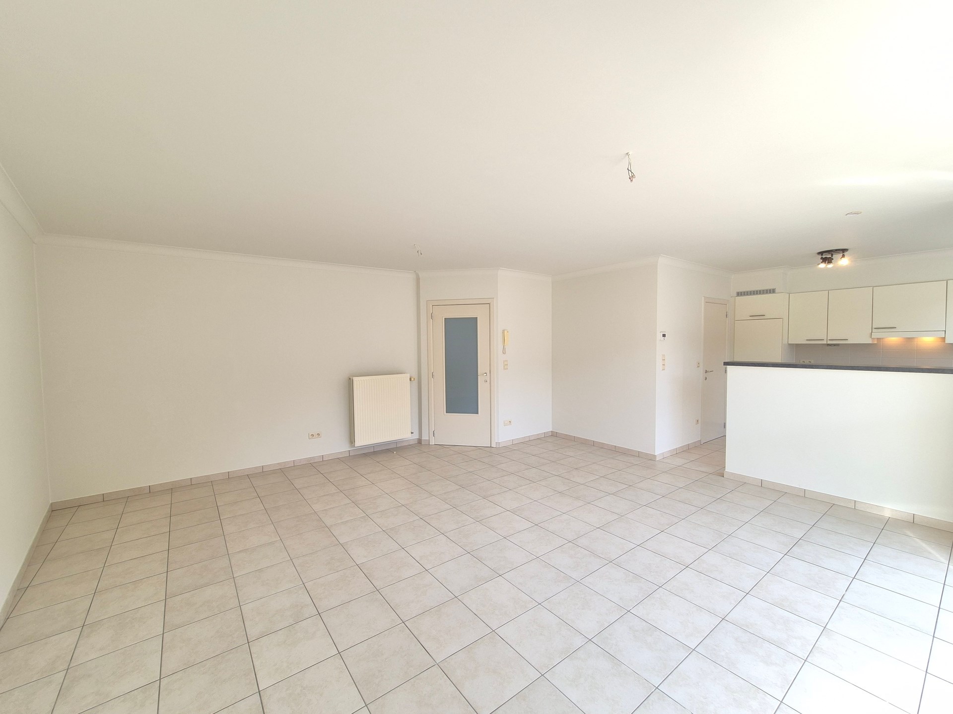 Move-in-ready 2-bedroom apartment with terrace and lift — central Wetteren - photo 3
