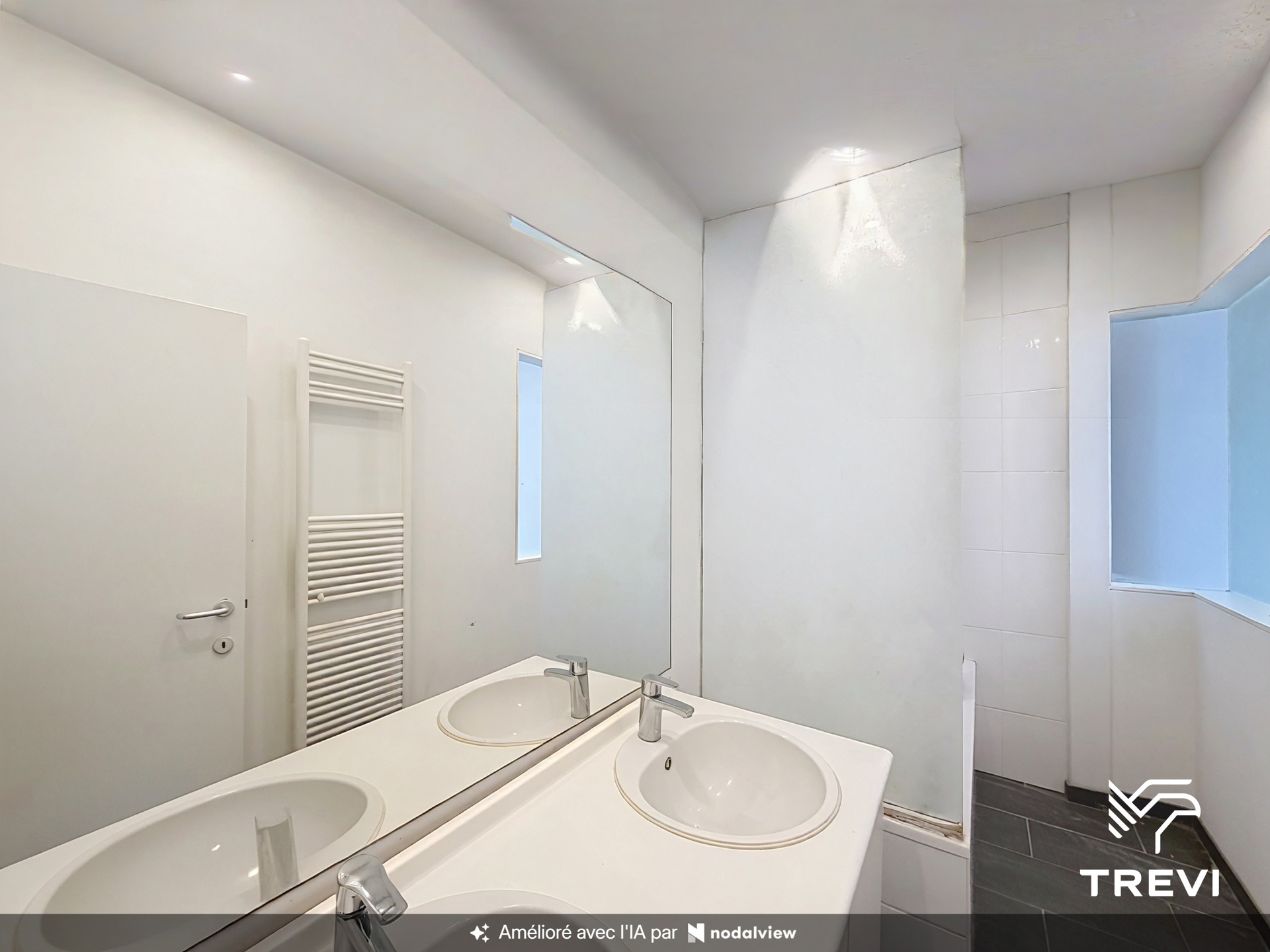 Appartement met 2 slaapkamers in het centrum van Brussel - foto 4