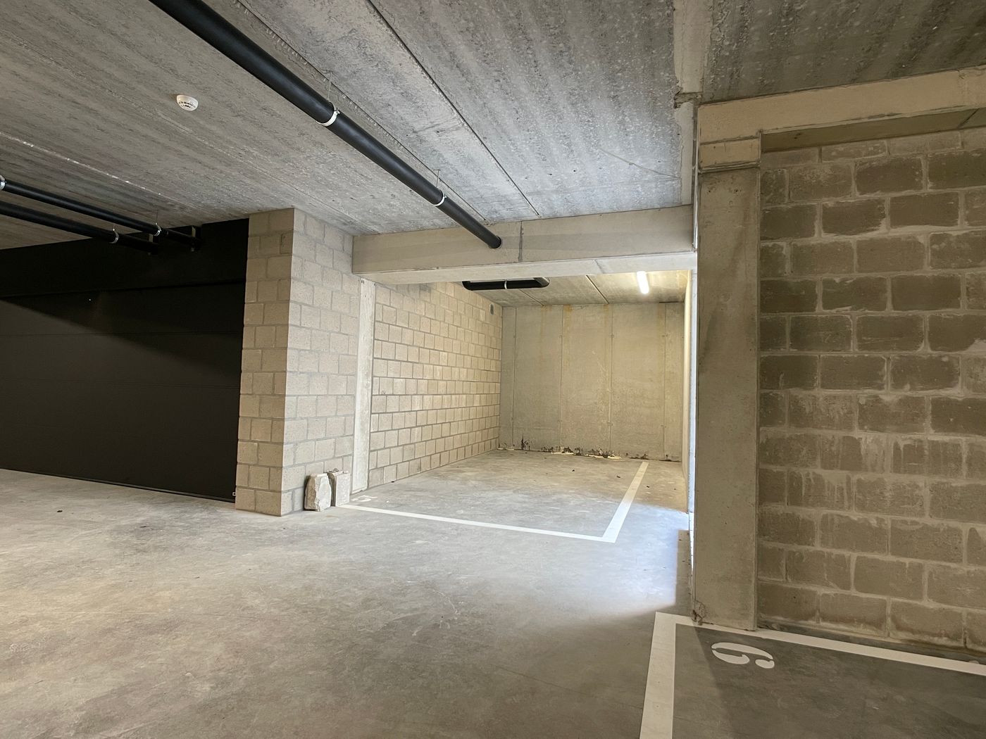 Ondergrondse Staanplaats binnen residentie ROAN - foto 3
