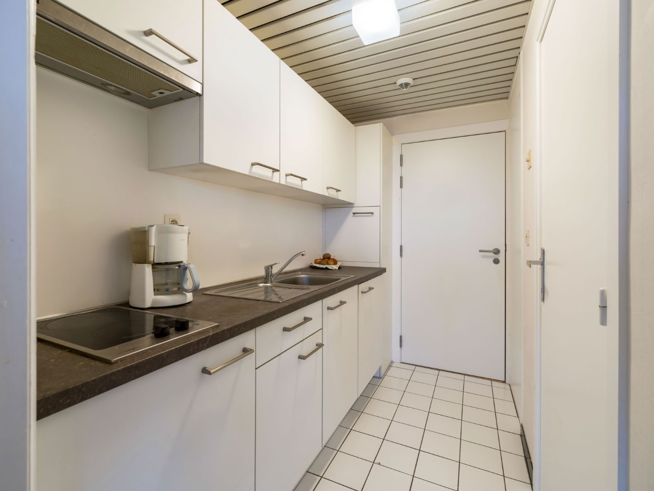 Keurige serviceflat op 5e verd. met terras - foto 4