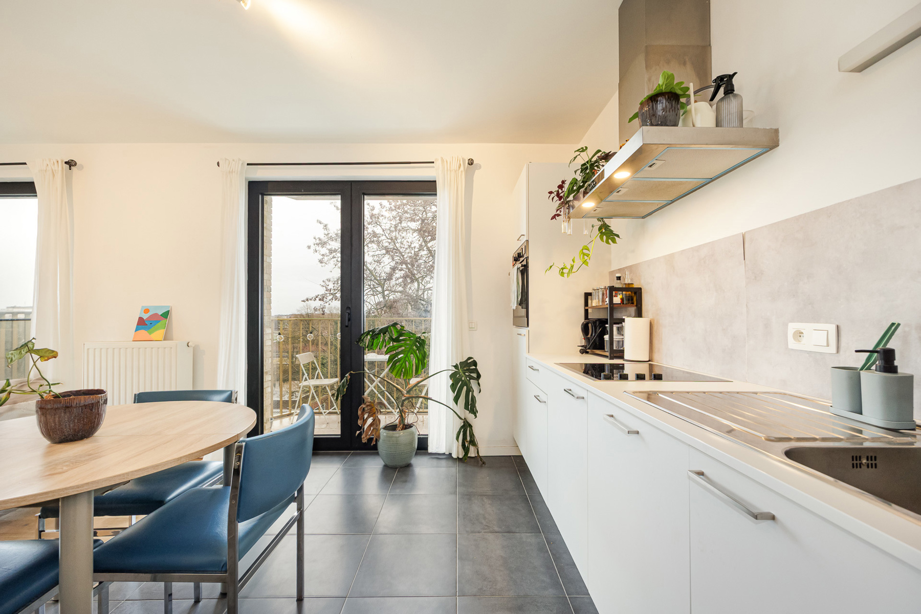 Modern 1-slaapkamerappartement met terras  - foto 5