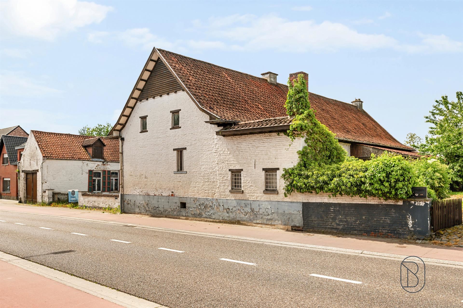 Te renoveren charmante hoeve met véél potentieel! - foto 2