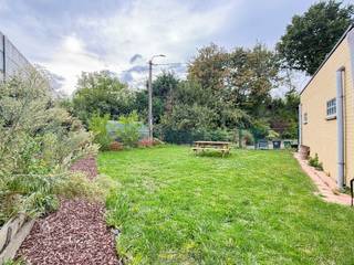 GOED ONDERHOUDEN STARTERSWONING met INPANDIGE GARAGE, ZONNIGE TUIN en STRATEGISCHE LIGGING NABIJ GENT EN DE E17/N60 biedt een ideale combinatie...