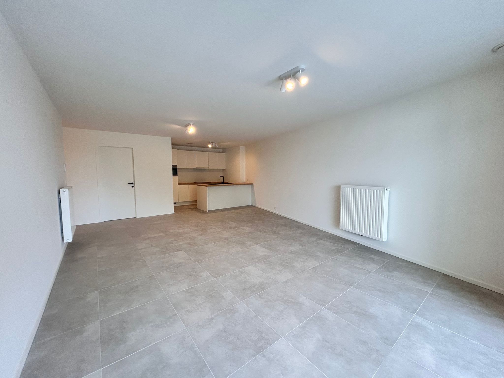 Ruim instapklaar appartement met 2 slaapkamers op toplocatie in Diksmuide te koop! - foto 2