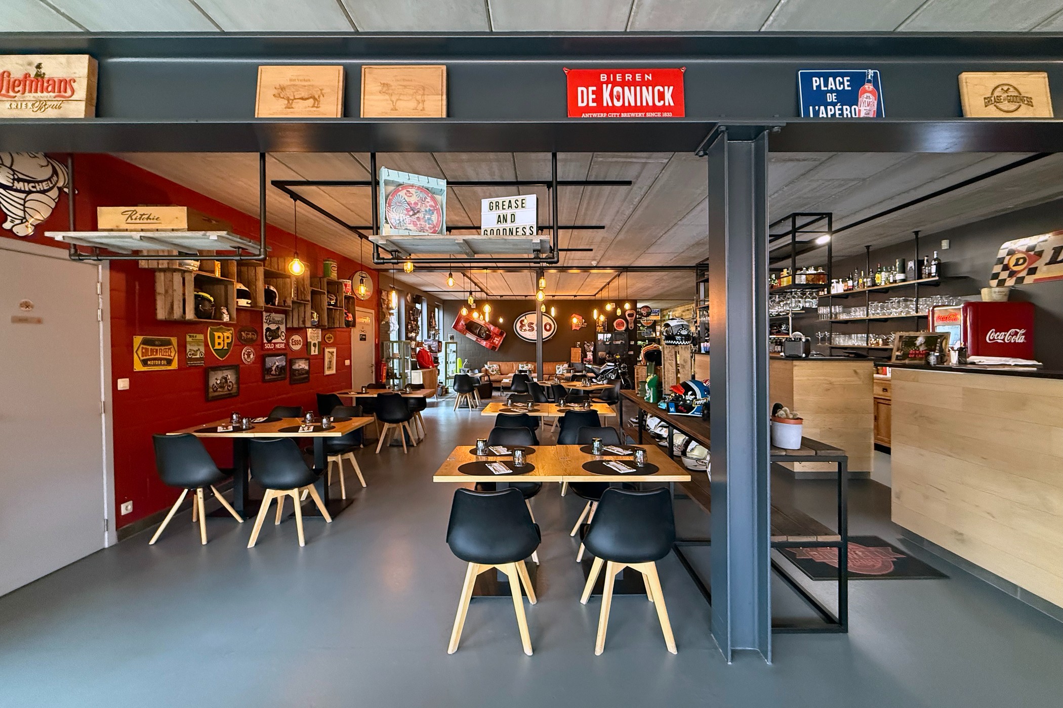 Uitzonderlijk veelzijdig handelspand 266m² met prachtig duplexappartement 237m² te Merelbeke - photo 3